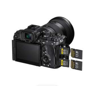 Sony a7R V Mirrorless Camera at PROCAM | procam.com