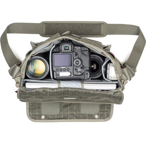 Think Tank Retrospective 30 V2.0 (Black) at PROCAM | procam.com
